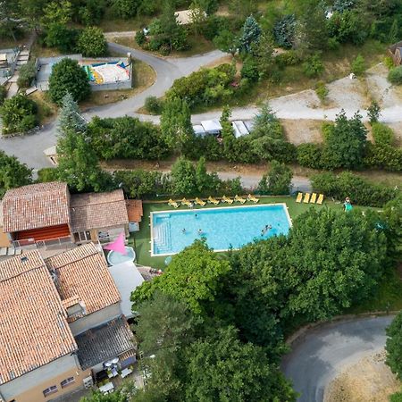 Camping Les Princes D'Orange Hotel Orpierre Екстериор снимка