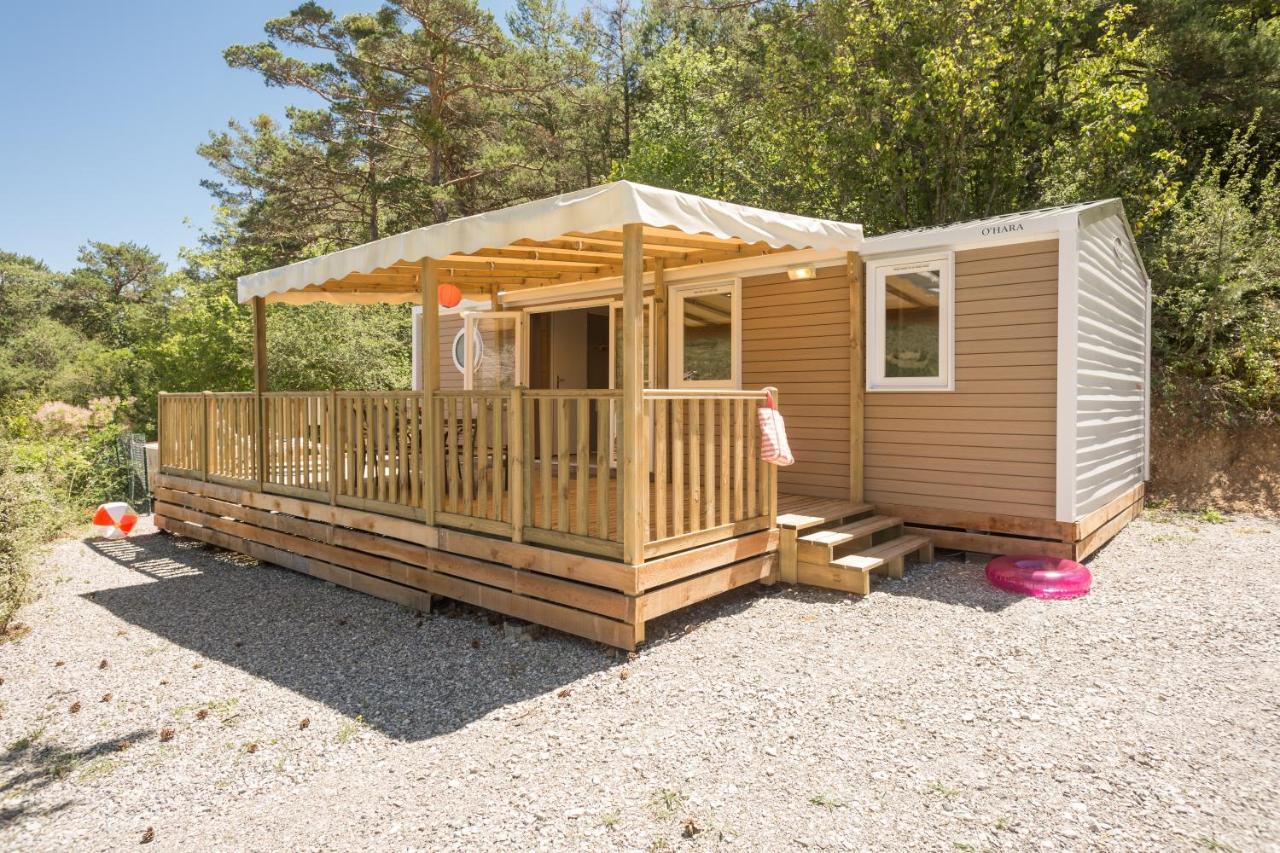 Camping Les Princes D'Orange Hotel Orpierre Екстериор снимка