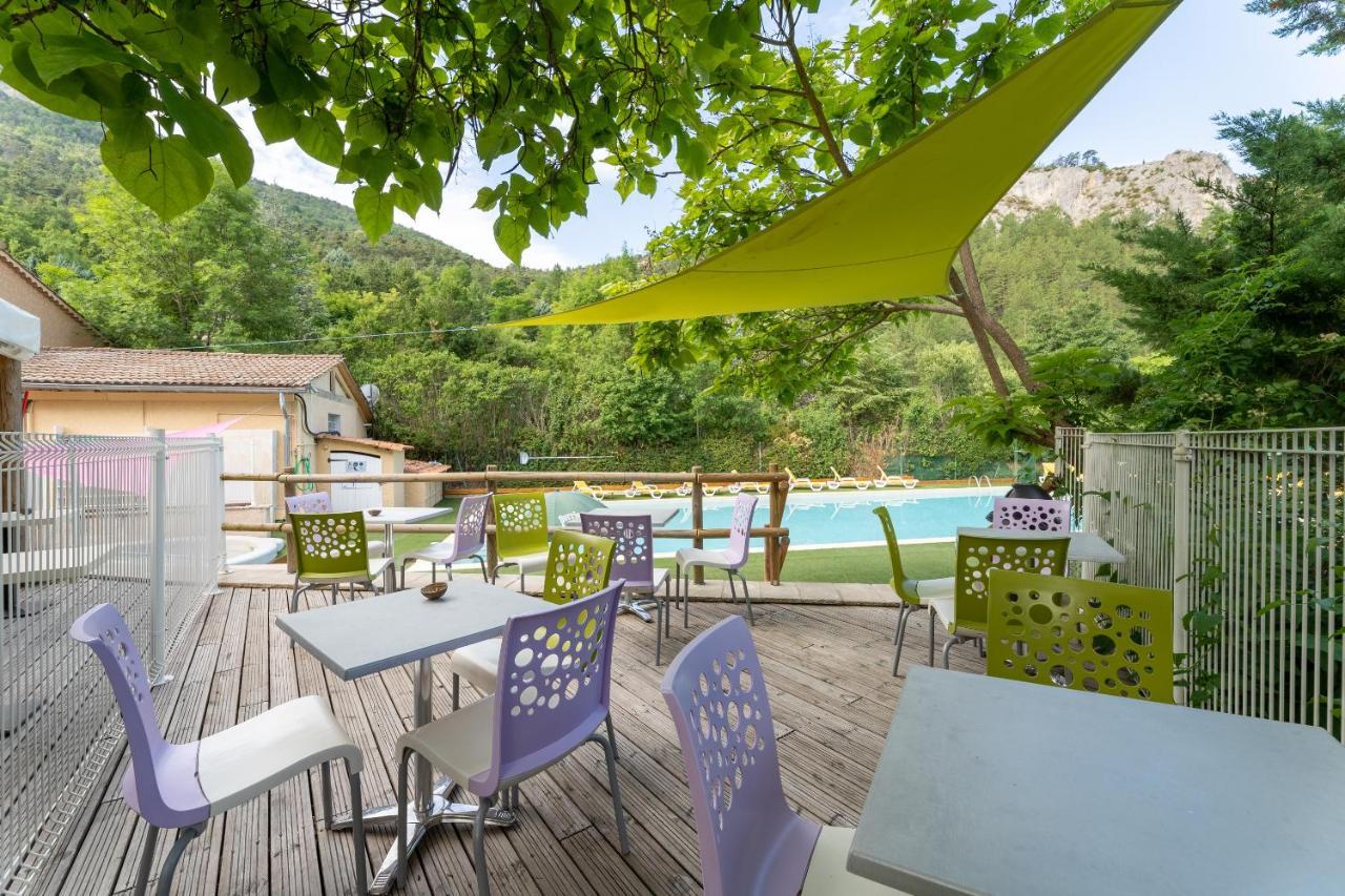 Camping Les Princes D'Orange Hotel Orpierre Екстериор снимка