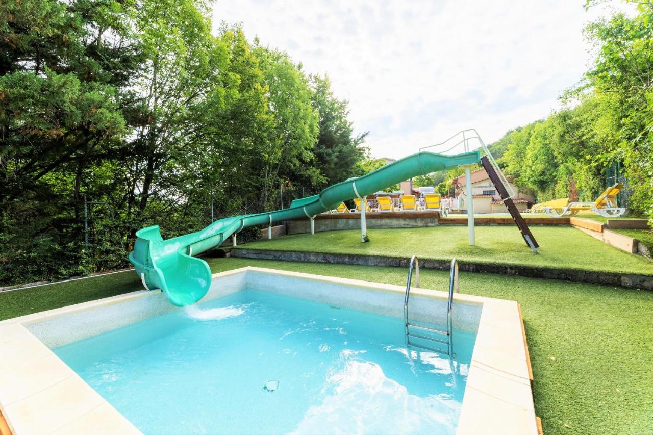Camping Les Princes D'Orange Hotel Orpierre Екстериор снимка