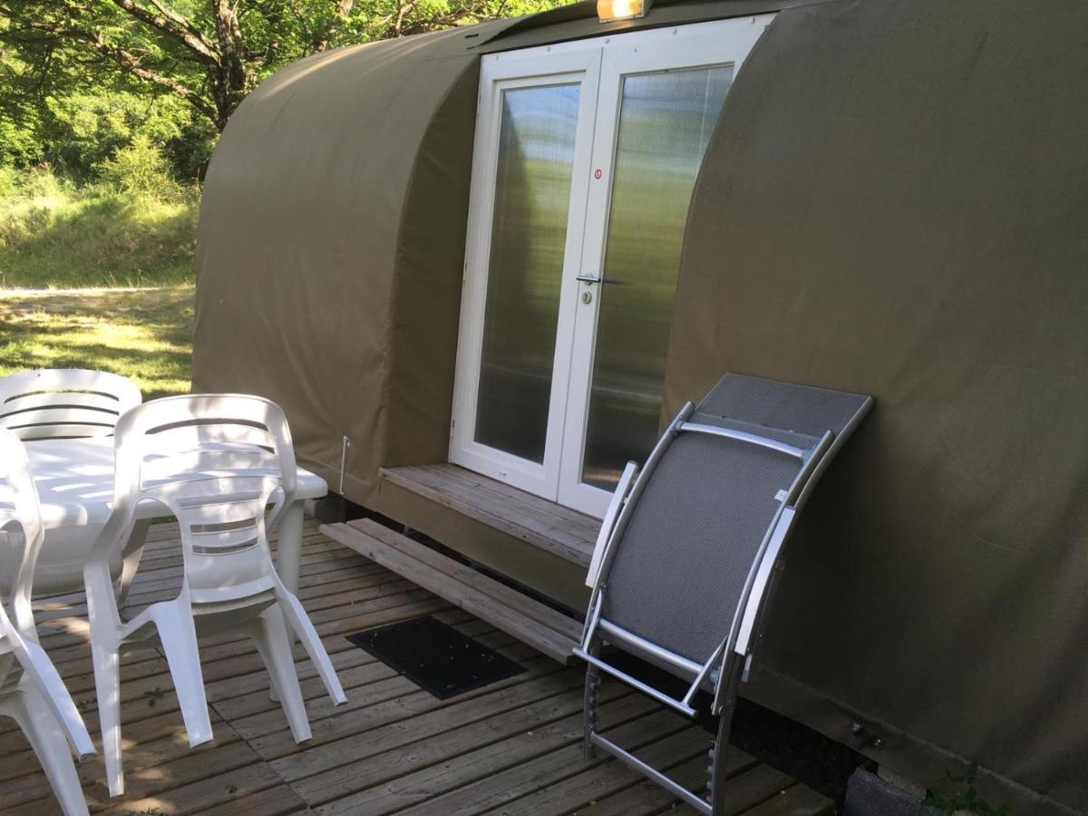Camping Les Princes D'Orange Hotel Orpierre Екстериор снимка