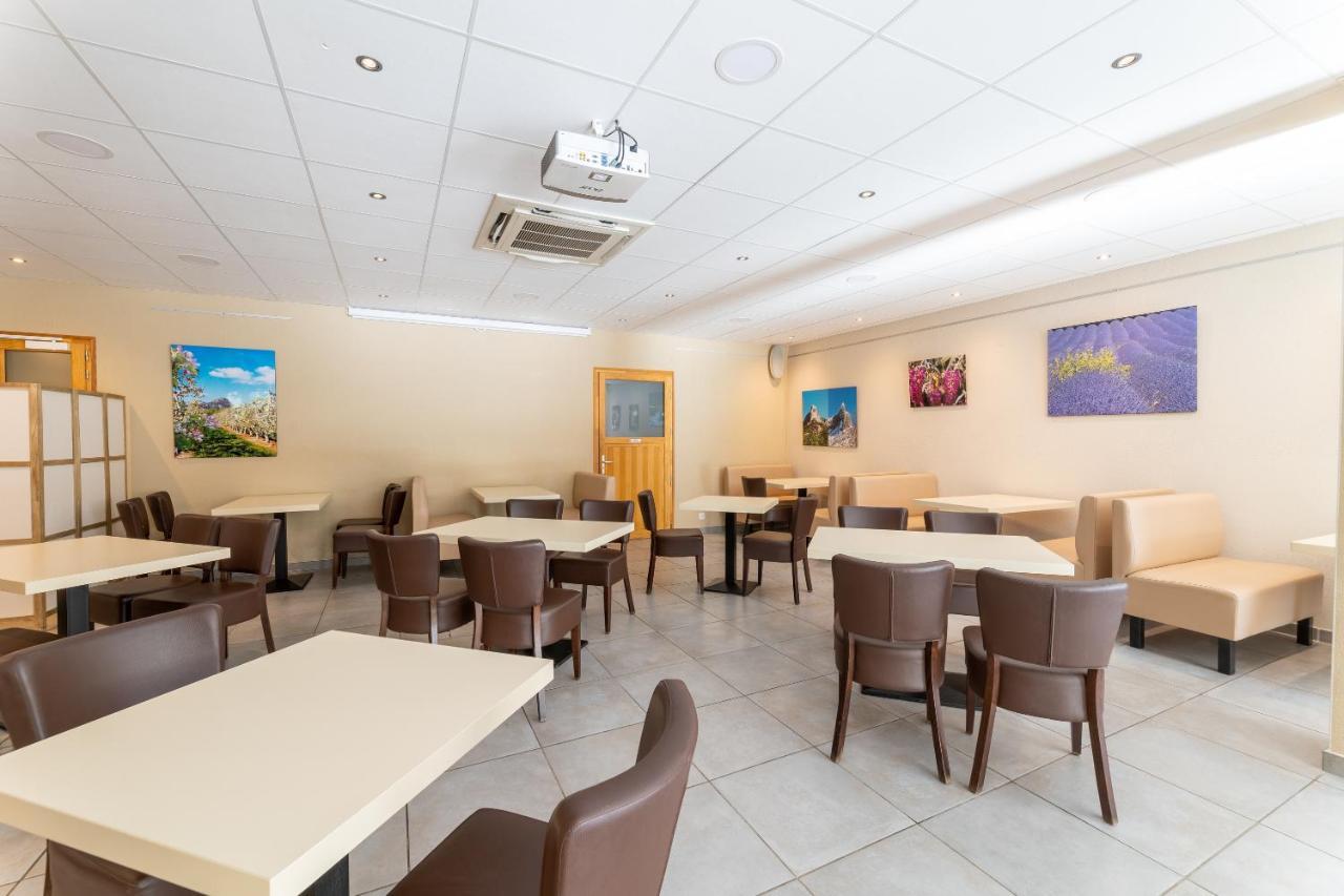 Camping Les Princes D'Orange Hotel Orpierre Екстериор снимка